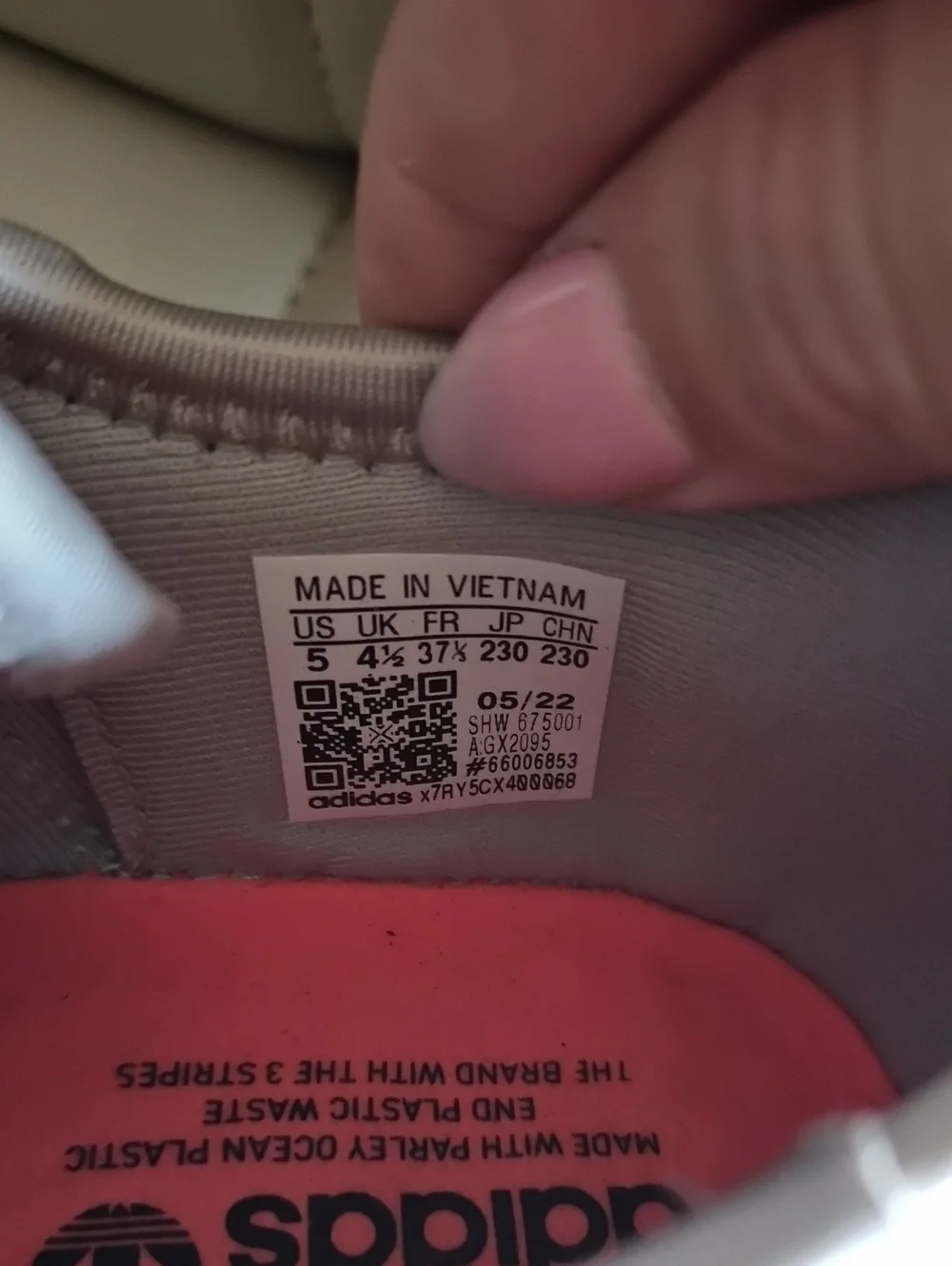 adidas NMD_R1 Sneakers Metal Grey Men’s Size 5 (Women’s 6)